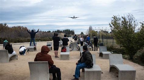 como llegar al mirador aeropuerto del prat|Mirador de aviones en el Prat del Llobregat